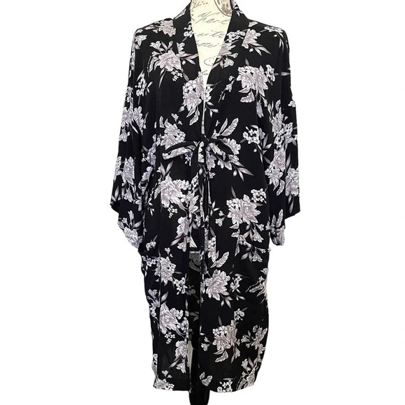 Spiritual Gangster Maya Tie Front Kimono One size - Picture 1 of 7